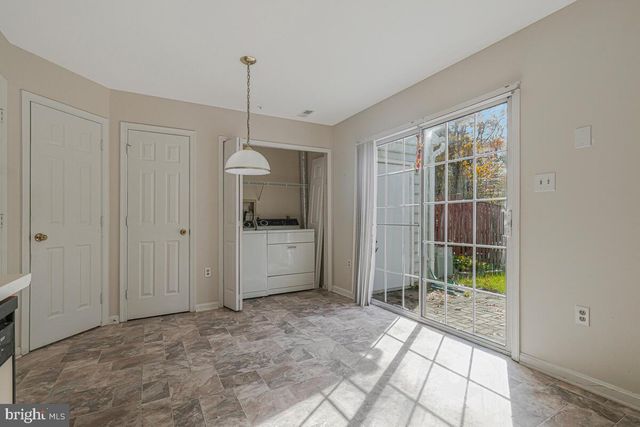 2552 FERNWOOD CT, Waldorf, MD 20601