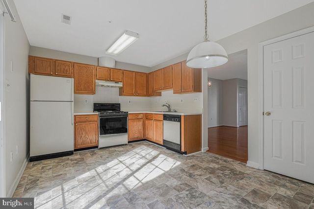 2552 FERNWOOD CT, Waldorf, MD 20601