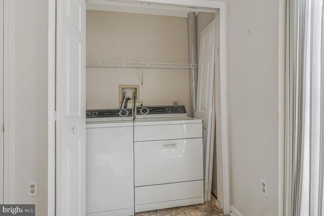 2552 FERNWOOD CT, Waldorf, MD 20601