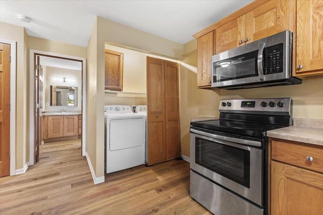7118 N Lannon ROAD, Lannon, WI 53046