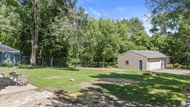 7118 N Lannon ROAD, Lannon, WI 53046