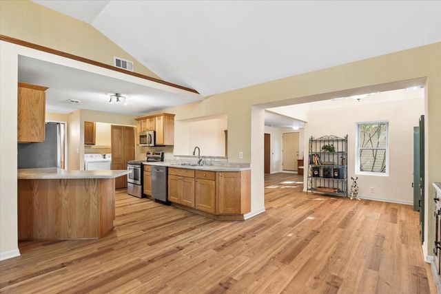 7118 N Lannon ROAD, Lannon, WI 53046