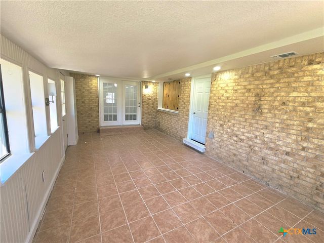 132 County Road 4765, Kempner, TX 76539