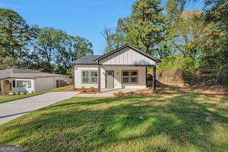 2698 Mango Circle NW, Atlanta, GA 30318