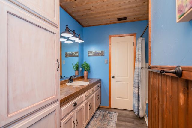 1015 Marshall Leigh Road, Marshall, TX 75672