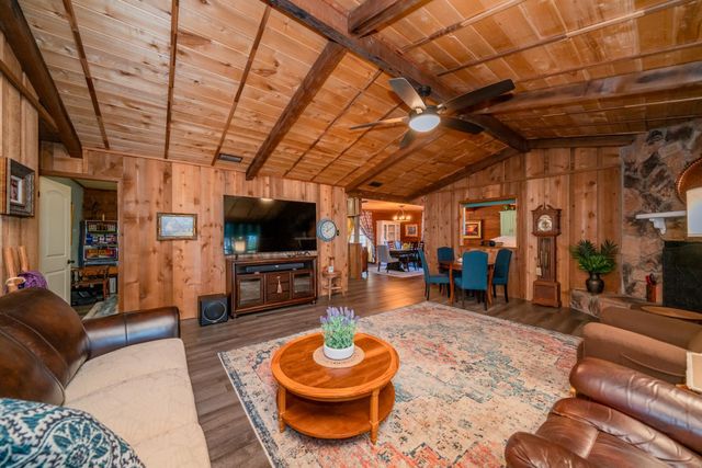 1015 Marshall Leigh Road, Marshall, TX 75672