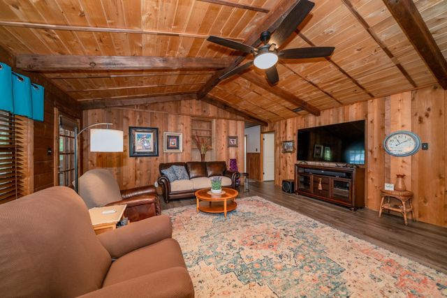 1015 Marshall Leigh Road, Marshall, TX 75672