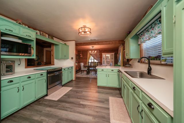 1015 Marshall Leigh Road, Marshall, TX 75672