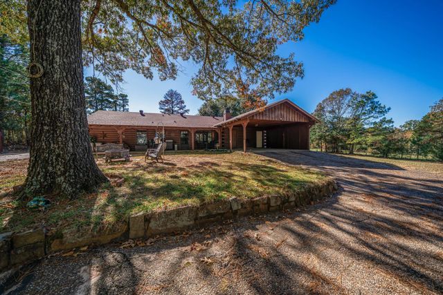 1015 Marshall Leigh Road, Marshall, TX 75672