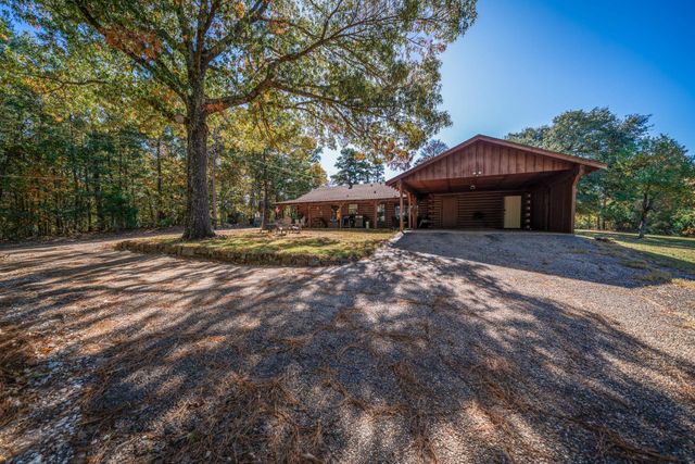 1015 Marshall Leigh Road, Marshall, TX 75672