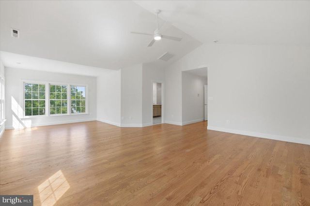 3454 VIRGINIA OAKS DR, Oakton, VA 22124