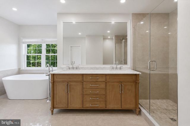 3454 VIRGINIA OAKS DR, Oakton, VA 22124