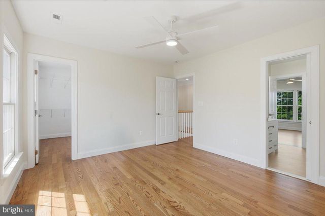 3454 VIRGINIA OAKS DR, Oakton, VA 22124
