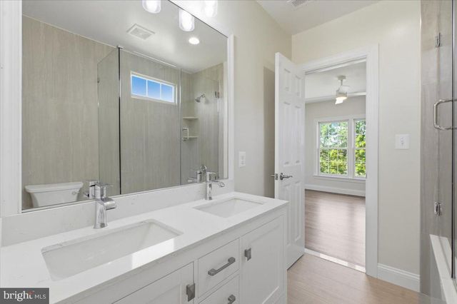 3454 VIRGINIA OAKS DR, Oakton, VA 22124