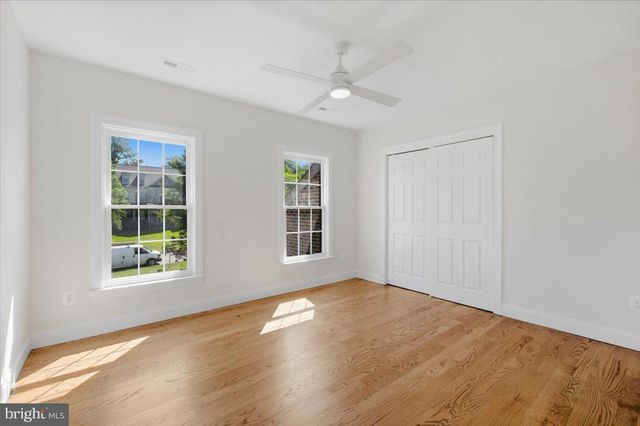 3454 VIRGINIA OAKS DR, Oakton, VA 22124