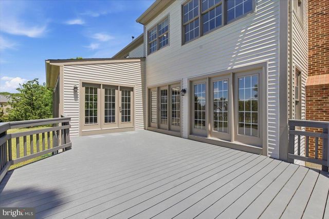3454 VIRGINIA OAKS DR, Oakton, VA 22124