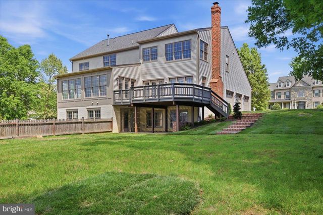 3454 VIRGINIA OAKS DR, Oakton, VA 22124