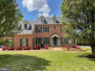 3454 VIRGINIA OAKS DR, Oakton, VA 22124