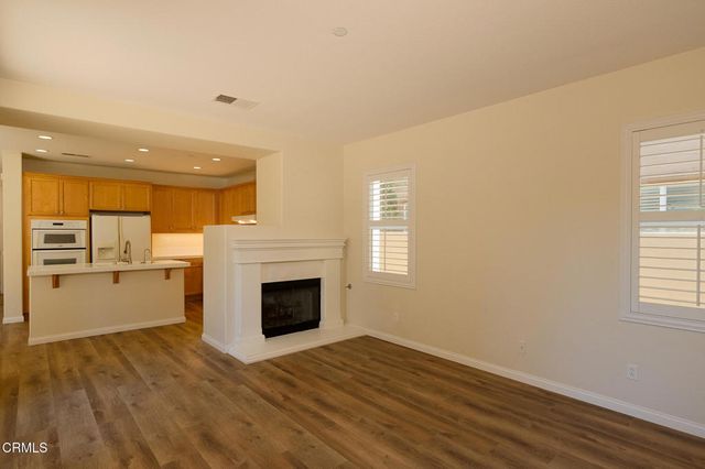 326 Lakeview Court, Oxnard, CA 93036