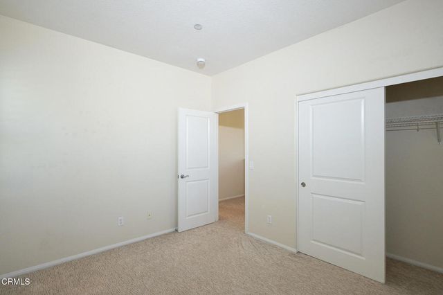 326 Lakeview Court, Oxnard, CA 93036