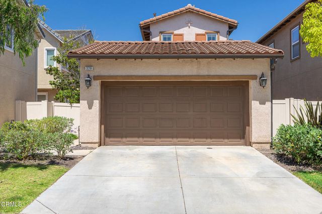 326 Lakeview Court, Oxnard, CA 93036