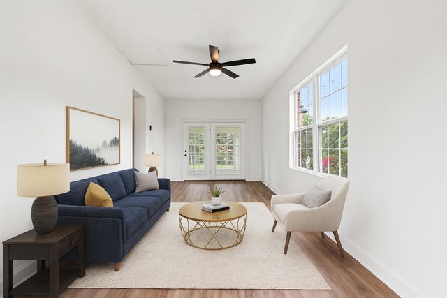 40 Edwards Road, Irvine, KY 40336