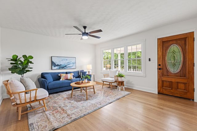 40 Edwards Road, Irvine, KY 40336