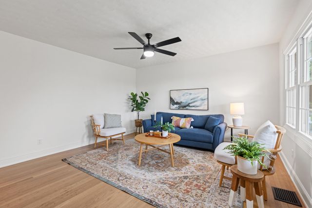 40 Edwards Road, Irvine, KY 40336