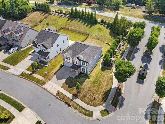 3322 Helmsley Court, Concord, NC 28027