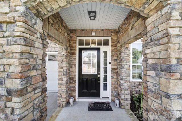 3322 Helmsley Court, Concord, NC 28027