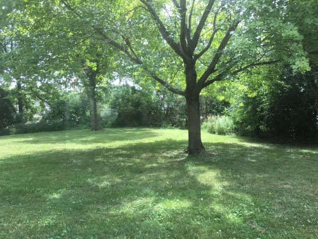 435 Signal Hill Road, North Barrington, IL 60010