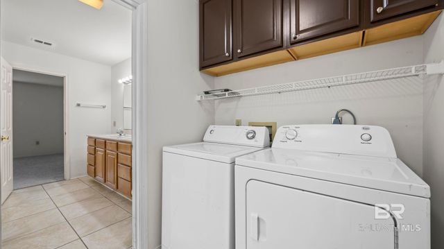 522 W Amanda Avenue, Foley, AL 36535