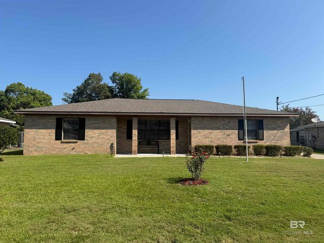 522 W Amanda Avenue, Foley, AL 36535