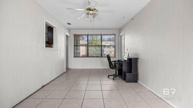 522 W Amanda Avenue, Foley, AL 36535