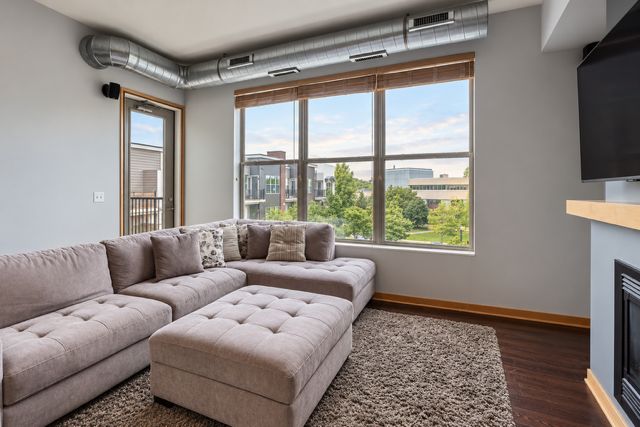 3640 Wooddale Avenue S 319, Saint Louis Park, MN 55416