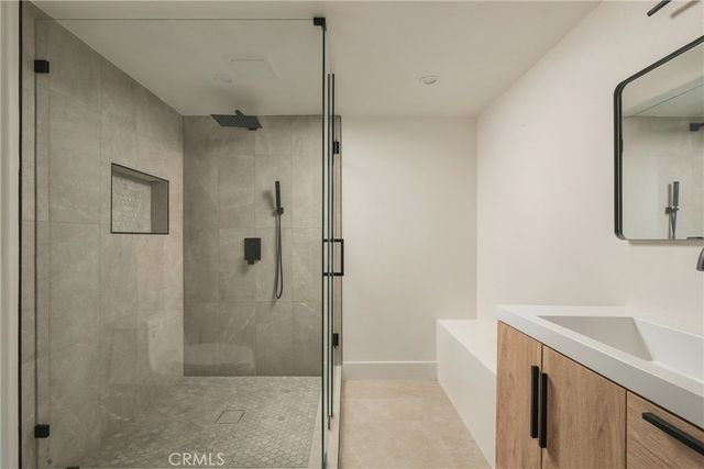 4825 Galendo Street, Woodland Hills, CA 91364