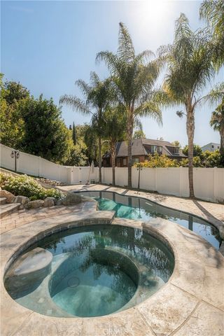 4825 Galendo Street, Woodland Hills, CA 91364
