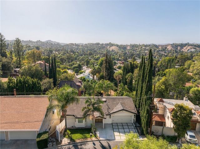 4825 Galendo Street, Woodland Hills, CA 91364