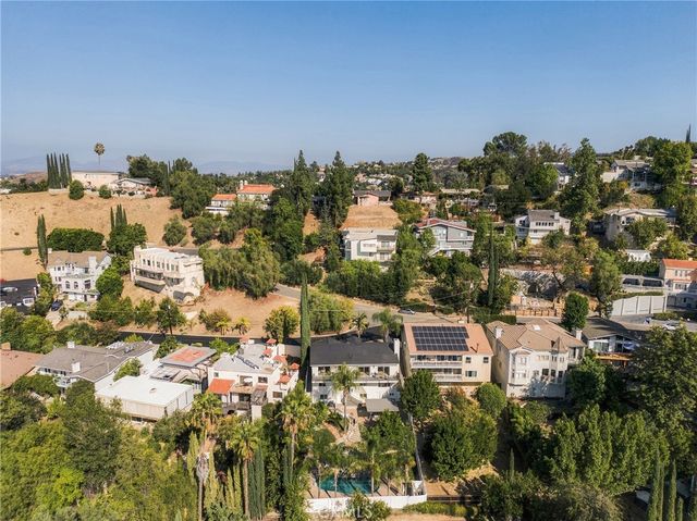 4825 Galendo Street, Woodland Hills, CA 91364