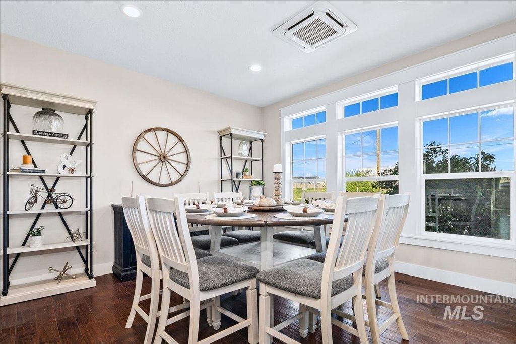 10922 W Beagle Flats Ln, Star, ID 83669 photo 4