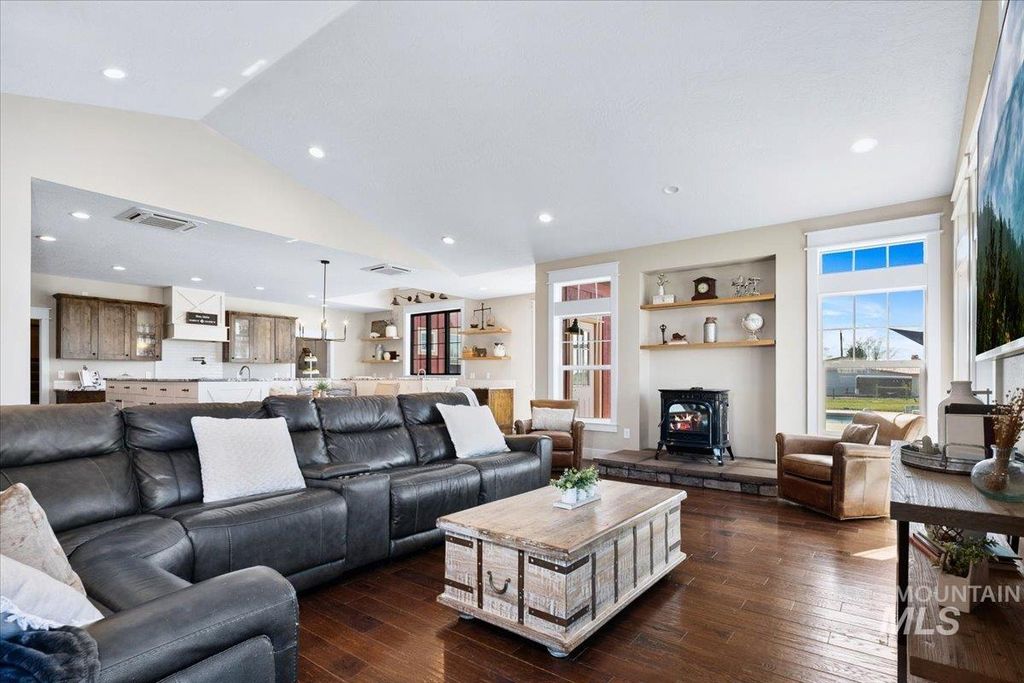 10922 W Beagle Flats Ln, Star, ID 83669 photo 8