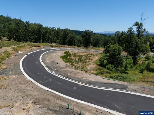 3723 NW Goldfinch Dr, Corvallis, OR 97330