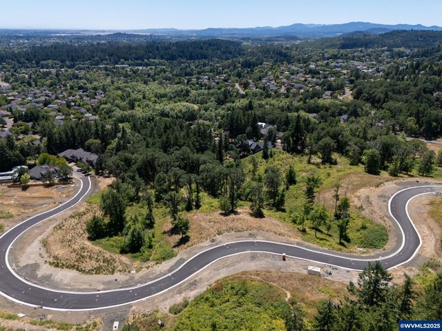 3723 NW Goldfinch Dr, Corvallis, OR 97330