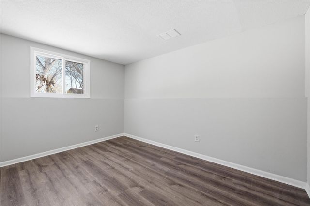 10664 Hollywood Boulevard NW, Coon Rapids, MN 55433