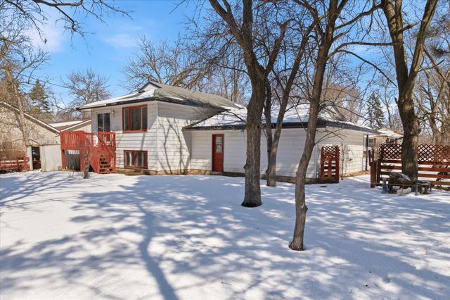 10664 Hollywood Boulevard NW, Coon Rapids, MN 55433