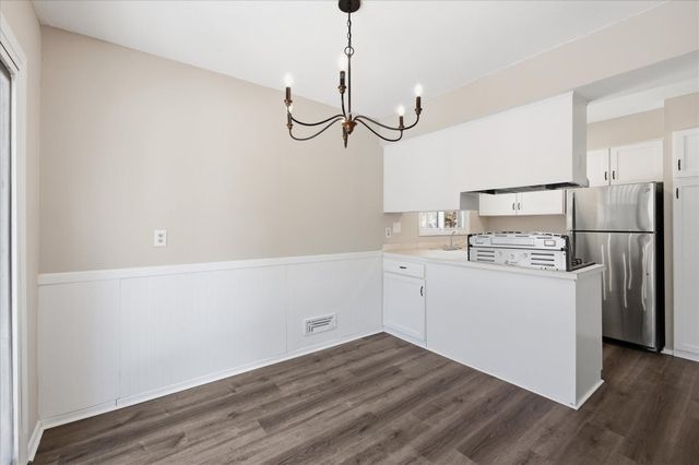 10664 Hollywood Boulevard NW, Coon Rapids, MN 55433