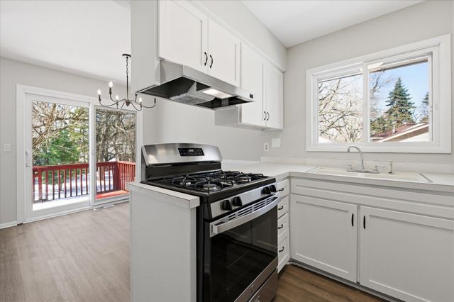 10664 Hollywood Boulevard NW, Coon Rapids, MN 55433