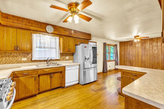 10220 S Kostner Avenue, Oak Lawn, IL 60453