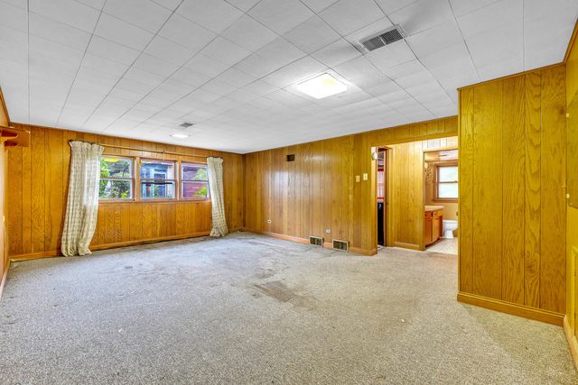 10220 S Kostner Avenue, Oak Lawn, IL 60453