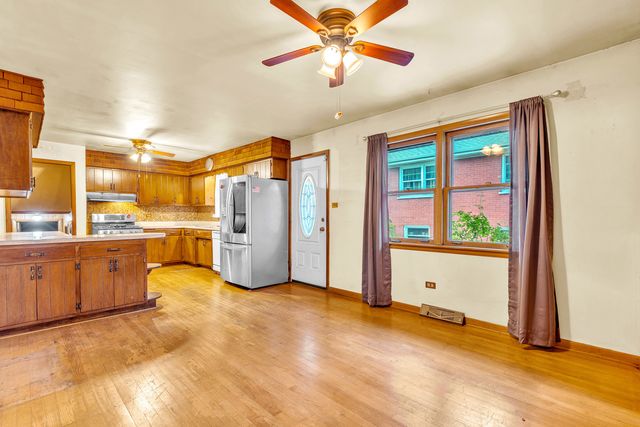 10220 S Kostner Avenue, Oak Lawn, IL 60453